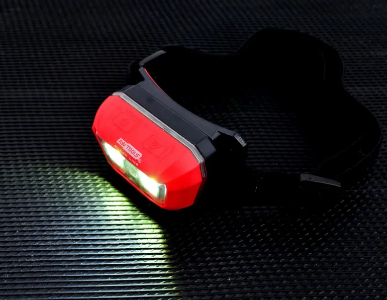 AWTOOLS BLACK LINE LATARKA CZOŁOWA RAGGIO CREE SMD LED Z CZUJNIKIEM RUCHU