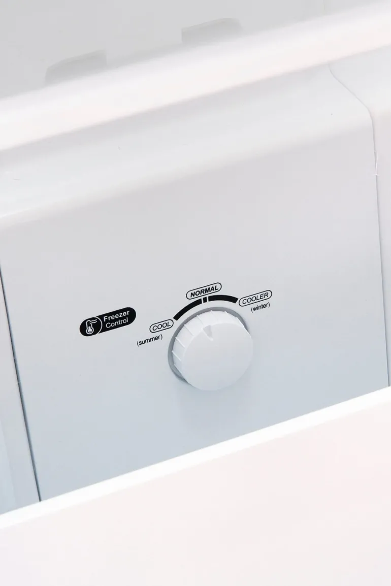 BERG CHŁODZ.-ZAMR. CZW180NBM22 180cm wys, 55 cm szer.