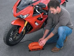 BLACK+DECKER KOMPRESOR / SPRĘŻARKA MINI 12V 8,3BAR ASI200