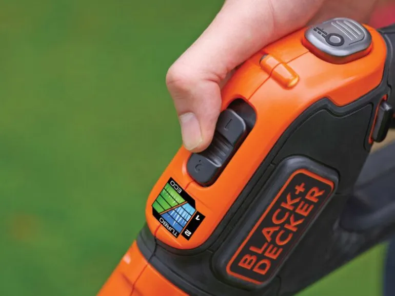 BLACK+DECKER KOSIARKA ŻYŁKOWA 18V 1x4,0Ah STC1840EPC POWER COMMAND