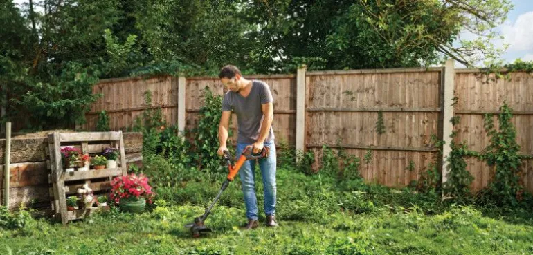 BLACK+DECKER KOSIARKA ŻYŁKOWA 18V 1x4,0Ah STC1840EPC POWER COMMAND