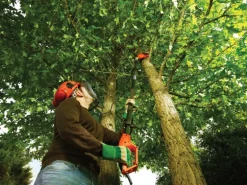 BLACK+DECKER PILARKA DO GAŁĘZI 750W 25cm