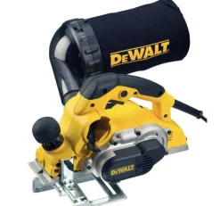 DEWALT STRUG 1050W 82mm D26500
