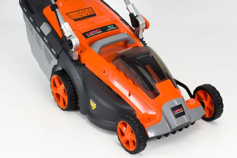 KOSIARKA AKUMULATOROWA INDUKCYJNA 40V 4Ah 37cm