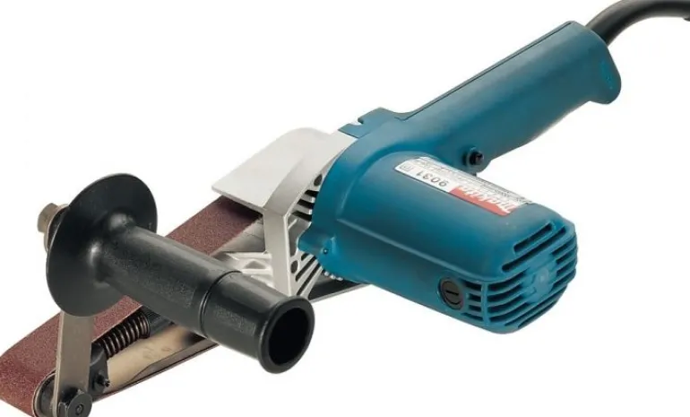MAKITA PILNIK TAŚMOWY 550W 30 x 533mm 9031