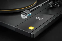 MoFi Electronics StudioDeck Foundation