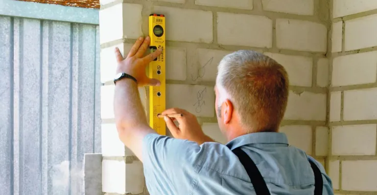 Poziomica Stabila seria 70, 120 cm, z otworami do znakowania