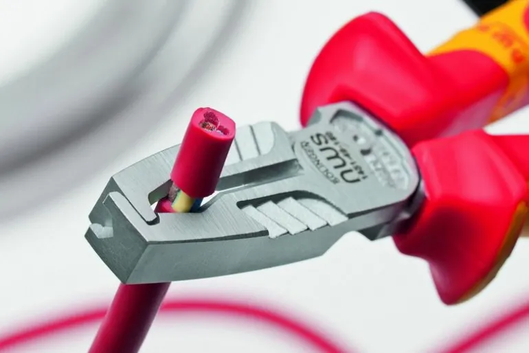 Szczypce do kabli NWS 180 VDE