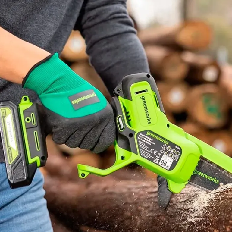 24V minipilarka łańcuchowa Greenworks GD24MCS10K2 zestaw ładowarka + aku 2Ah