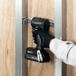 Zakrętarka udarowa 18V Panasonic EY1PD1 + ładowarka + 2 x aku 18 V / 3,0 Ah